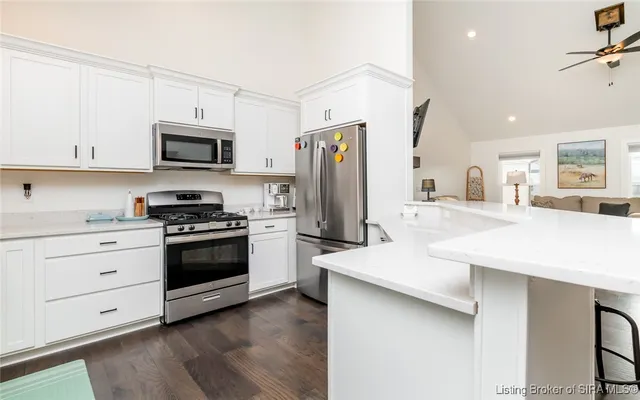 $584,000 | 3014 Masters Drive, Floyds Knobs, IN 47119