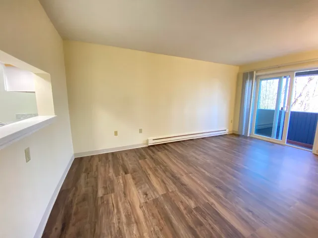 $1,899 | 171 Eastern Avenue, Unit 104, Manchester, NH 03104