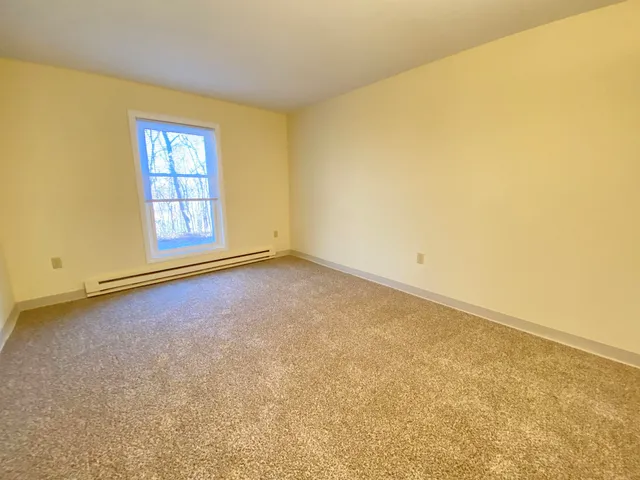 $1,899 | 171 Eastern Avenue, Unit 104, Manchester, NH 03104