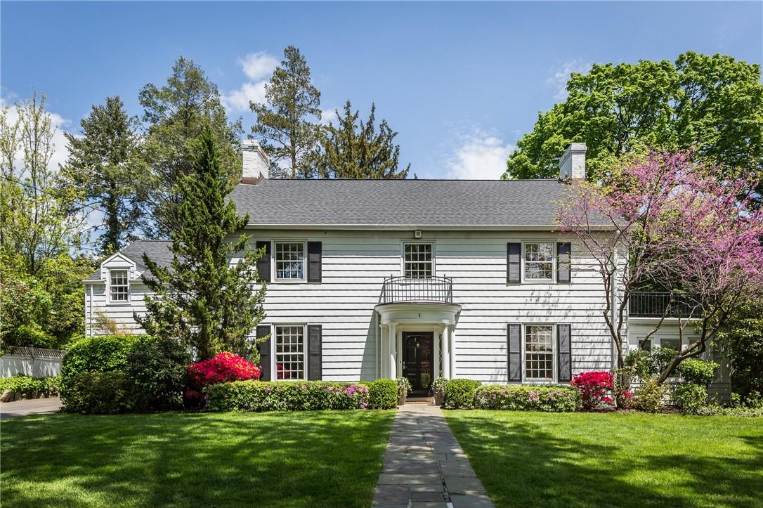 Welcome to 1 Pine Terrace