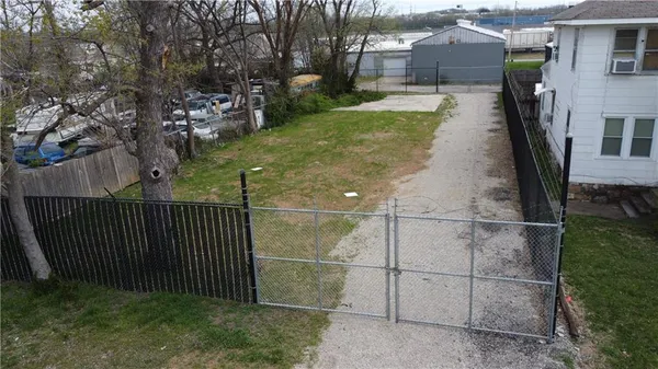 $79,900 | 3819 Fuller Avenue, Kansas City, MO 64129