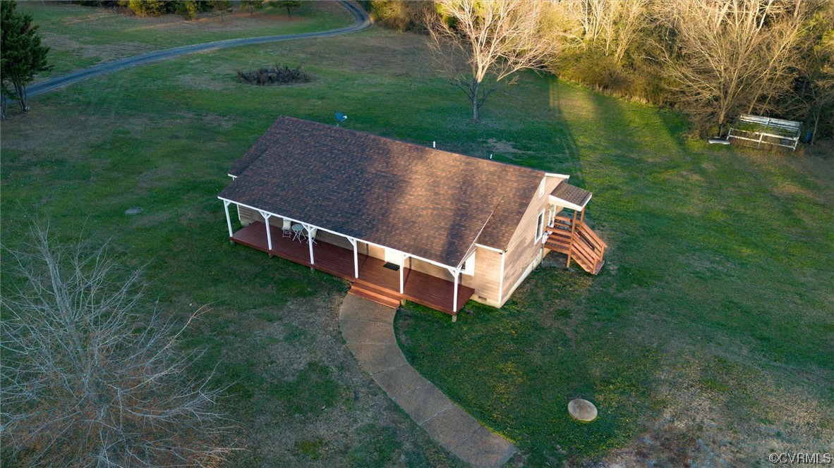 378 Three Chopt Road Manakin-Sabot, VA 23103 - Photo 33 of 34 a view of a mini house with a yard