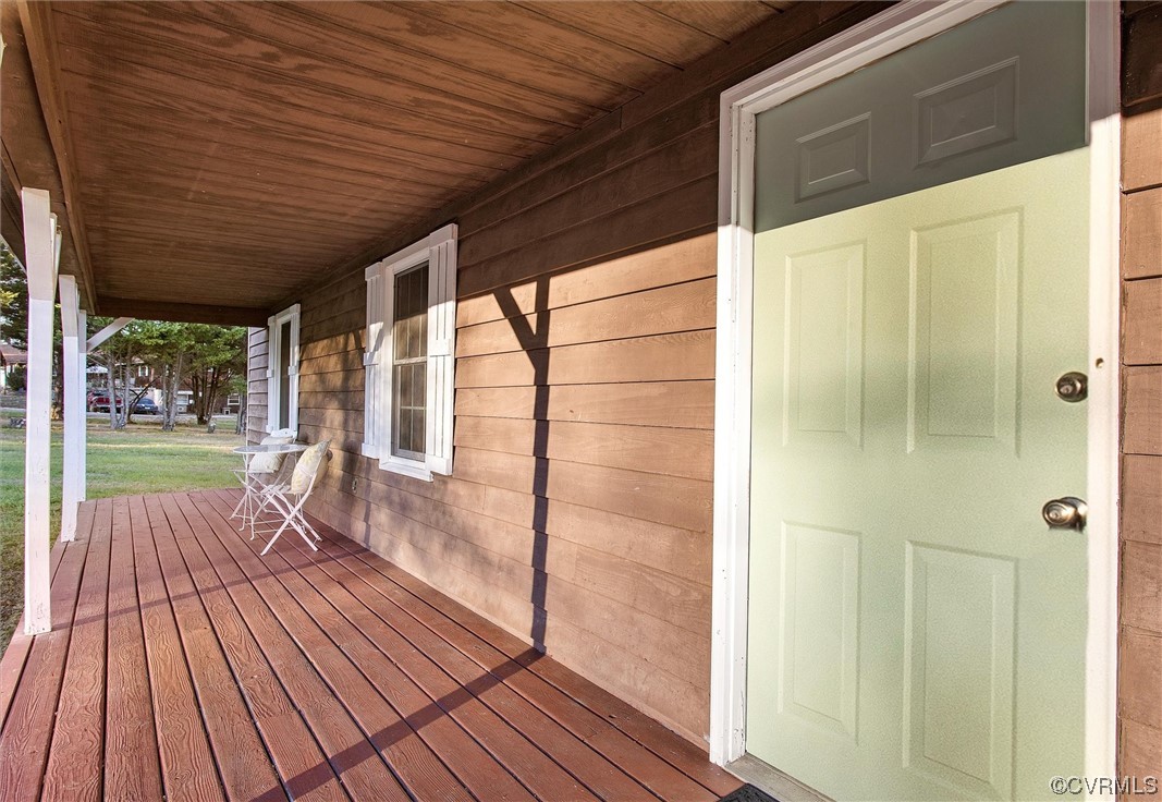 378 Three Chopt Road Manakin-Sabot, VA 23103 - Photo 7 of 34 a view of balcony with wooden floor