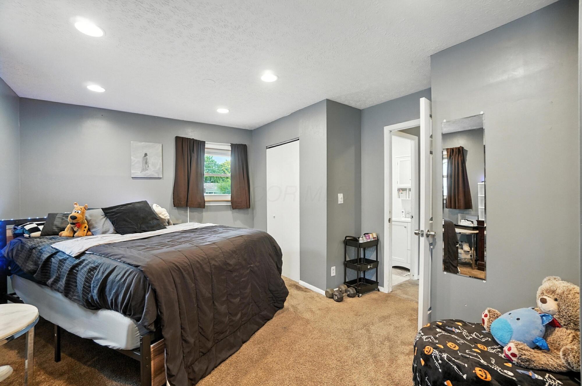 432 Redmond Road Columbus, OH 43228 - Photo 30 of 45 149
