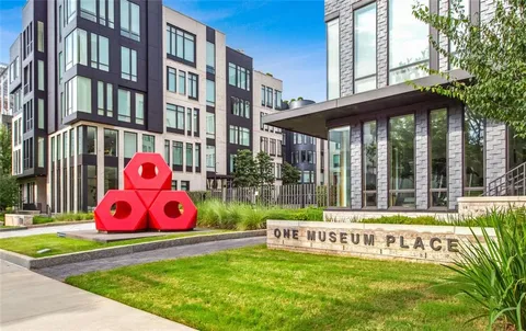 $3,995,000 | 1301 Peachtree Street Northeast, Unit 4L, Atlanta, GA 30309