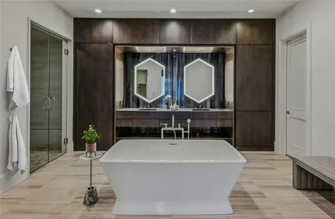 $3,995,000 | 1301 Peachtree Street Northeast, Unit 4L, Atlanta, GA 30309