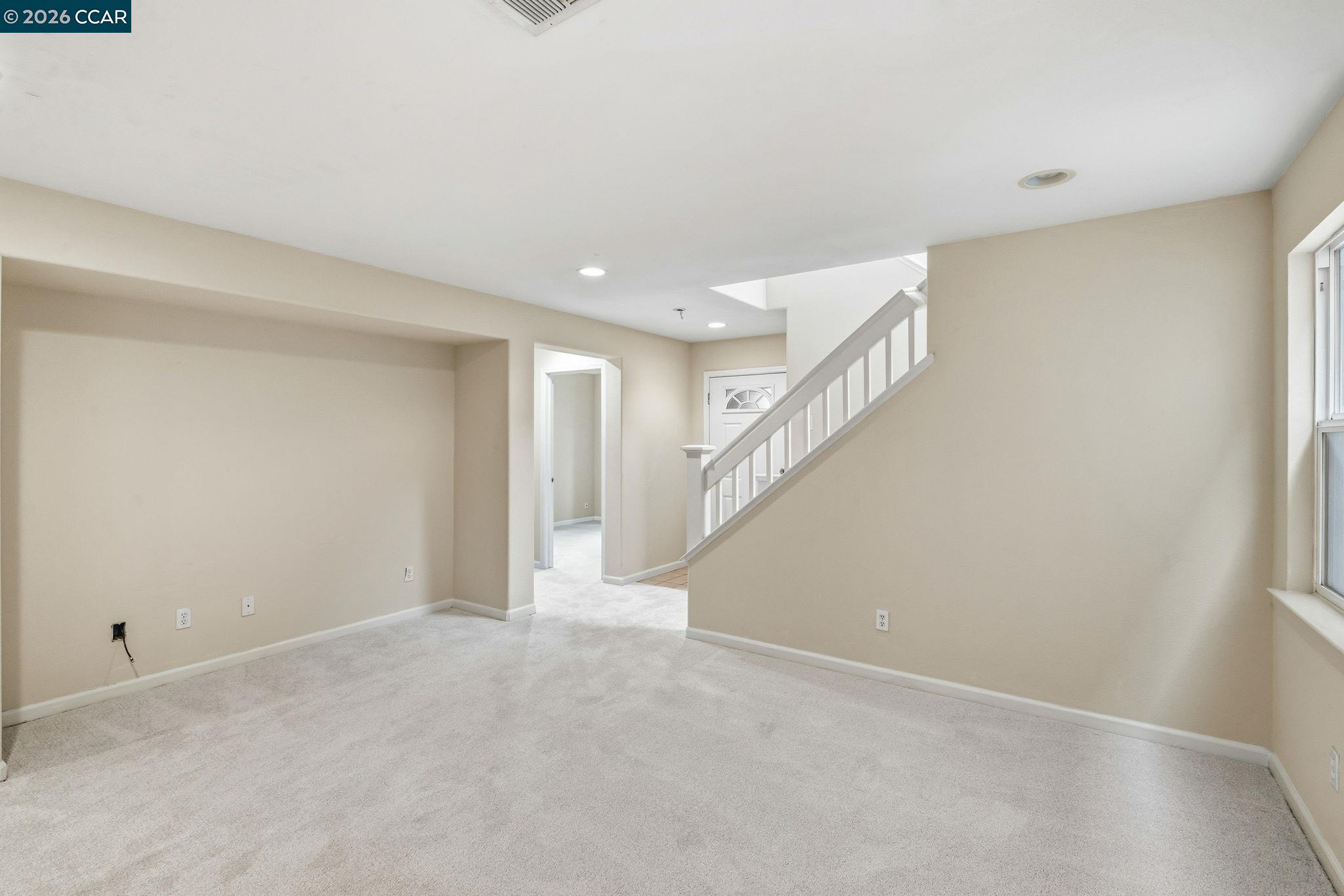 214 Whimbrel Circle Pittsburg, CA 94565 - Photo 9 of 34