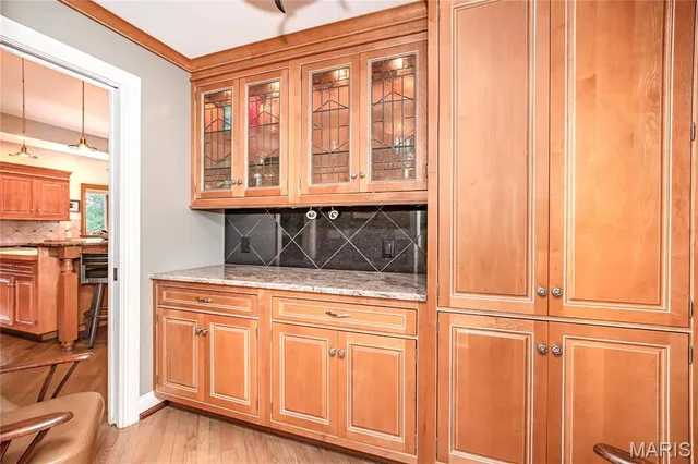 $1,950,000 | 28 Ladue Meadows, Creve Coeur, MO 63141