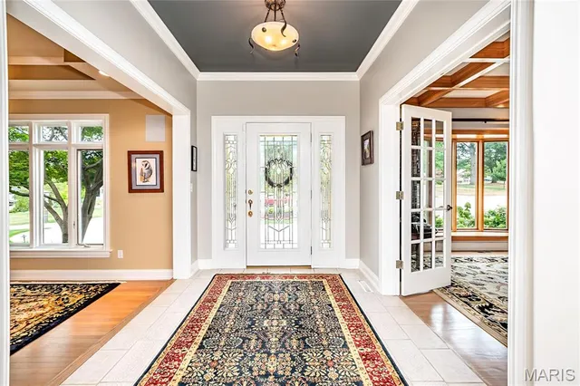 $1,950,000 | 28 Ladue Meadows, Creve Coeur, MO 63141