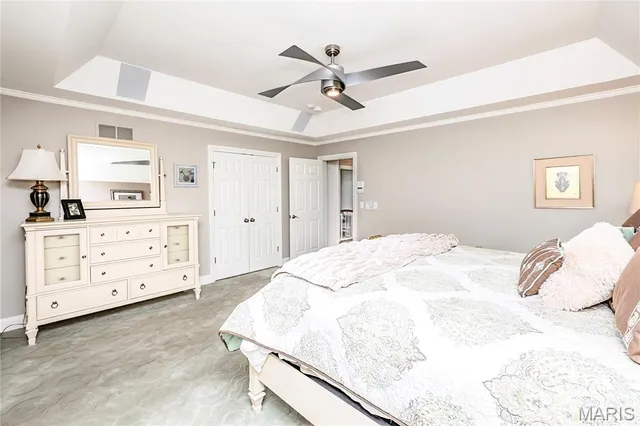 $1,950,000 | 28 Ladue Meadows, Creve Coeur, MO 63141