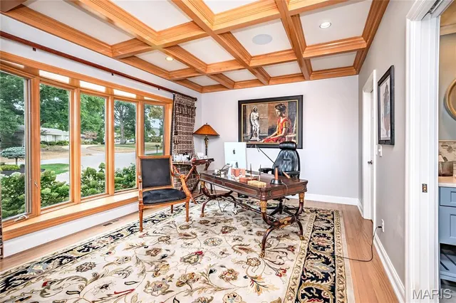 $1,950,000 | 28 Ladue Meadows, Creve Coeur, MO 63141