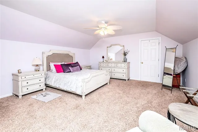 $1,950,000 | 28 Ladue Meadows, Creve Coeur, MO 63141