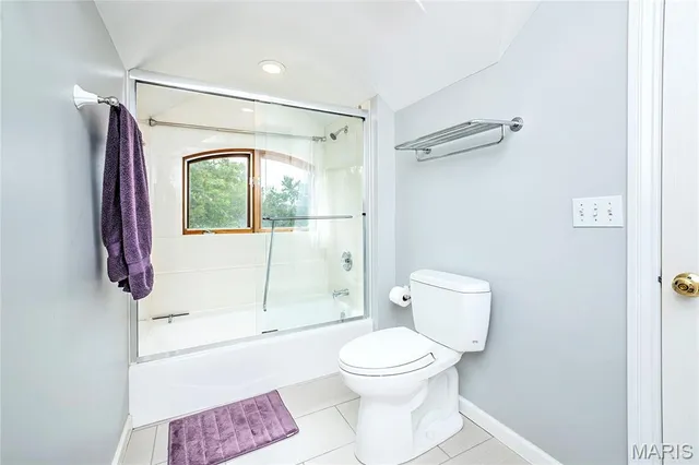 $1,950,000 | 28 Ladue Meadows, Creve Coeur, MO 63141