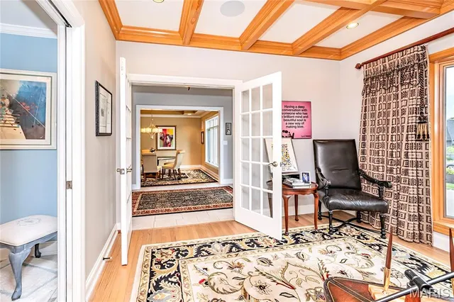 $1,950,000 | 28 Ladue Meadows, Creve Coeur, MO 63141