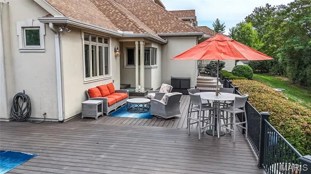 $1,950,000 | 28 Ladue Meadows, Creve Coeur, MO 63141