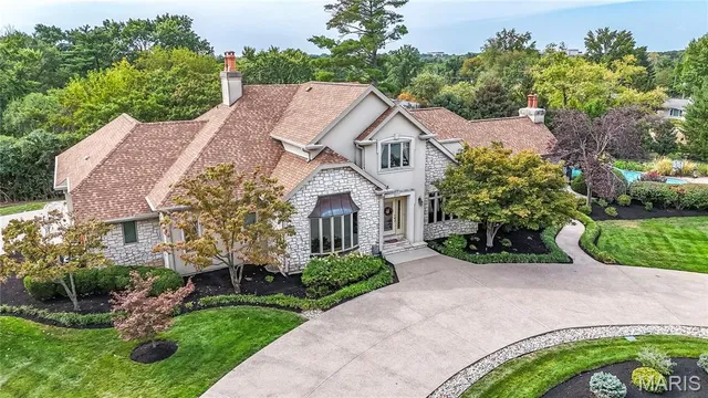$1,950,000 | 28 Ladue Meadows, Creve Coeur, MO 63141