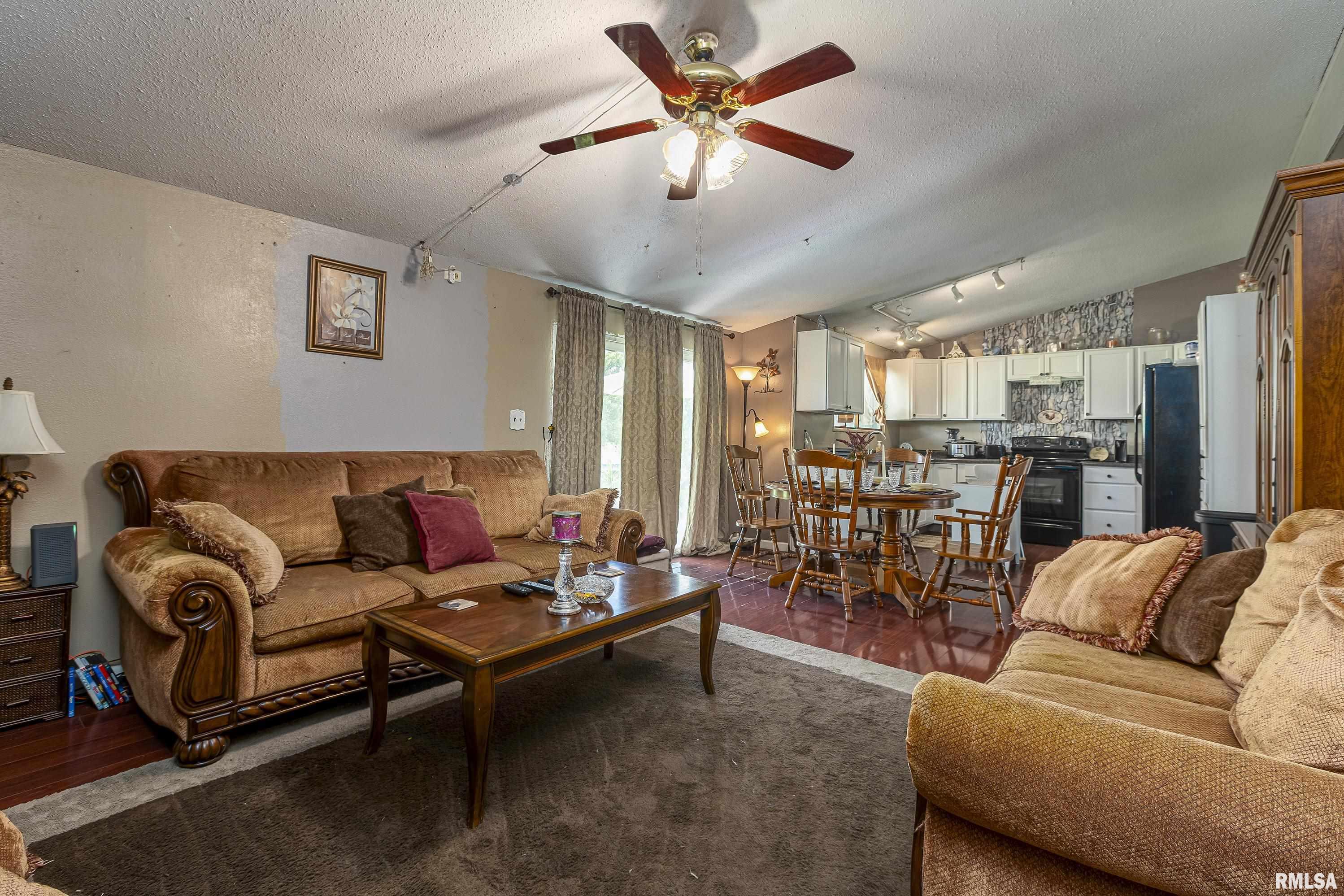404 South Spann Valier, IL 62891 - Photo 8 of 34 Gallery Image 8