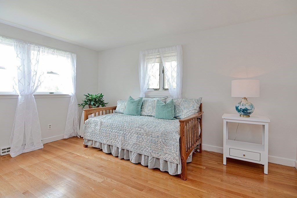 58 Alder Road Westwood, MA 02090 - Photo 12 of 19 Gallery Image 12