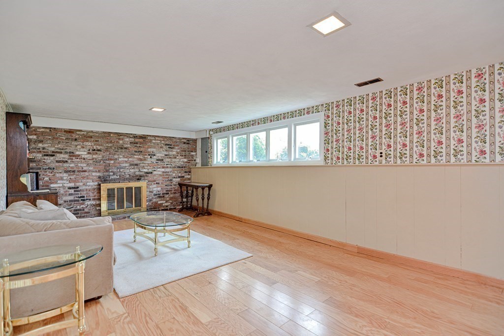 58 Alder Road Westwood, MA 02090 - Photo 15 of 19 Gallery Image 15