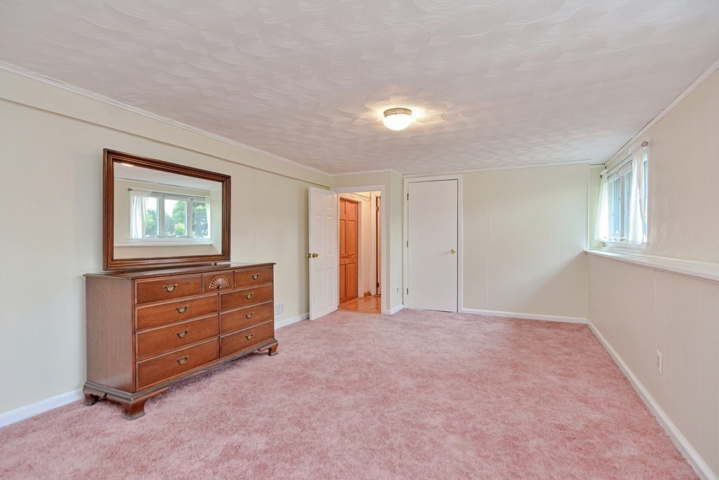 58 Alder Road Westwood, MA 02090 - Photo 17 of 19 Gallery Image 17