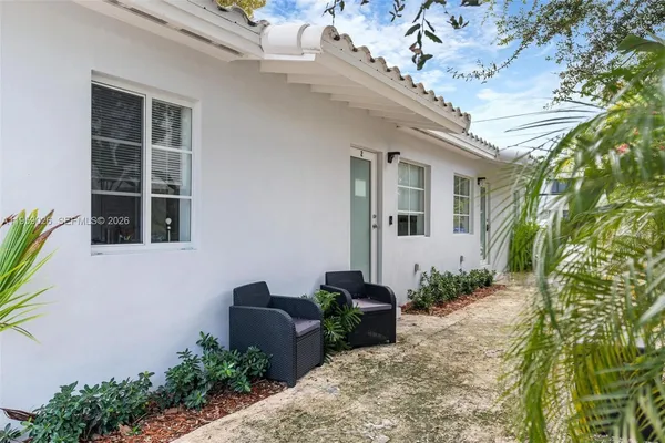 $2,400 | 515 Northeast 67th Street, Unit 2, Miami, FL 33138