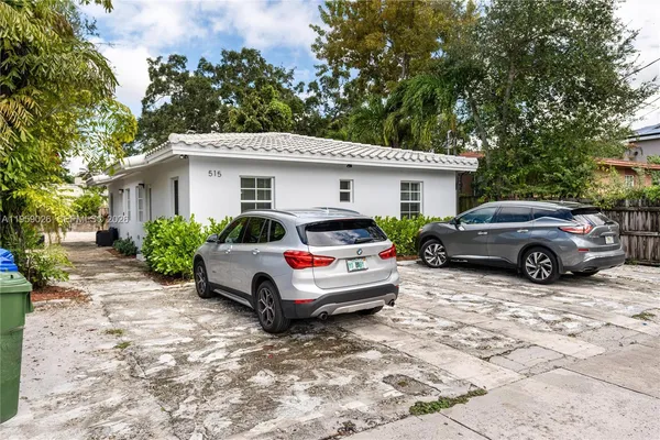 $2,400 | 515 Northeast 67th Street, Unit 2, Miami, FL 33138