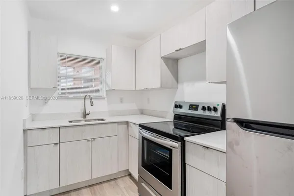 $2,400 | 515 Northeast 67th Street, Unit 2, Miami, FL 33138