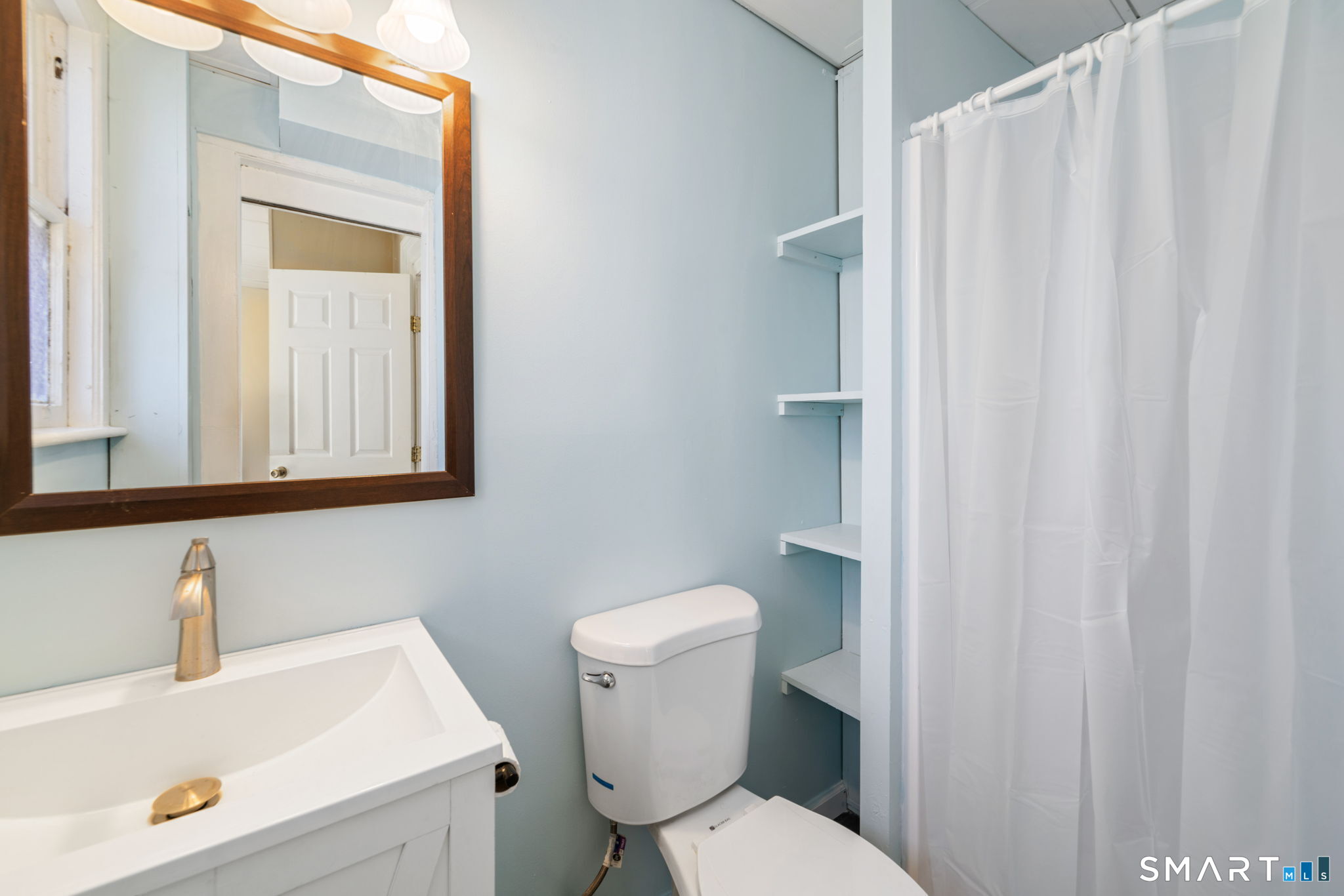 81 Elm Street Thomaston, CT 06787 - Photo 14 of 38