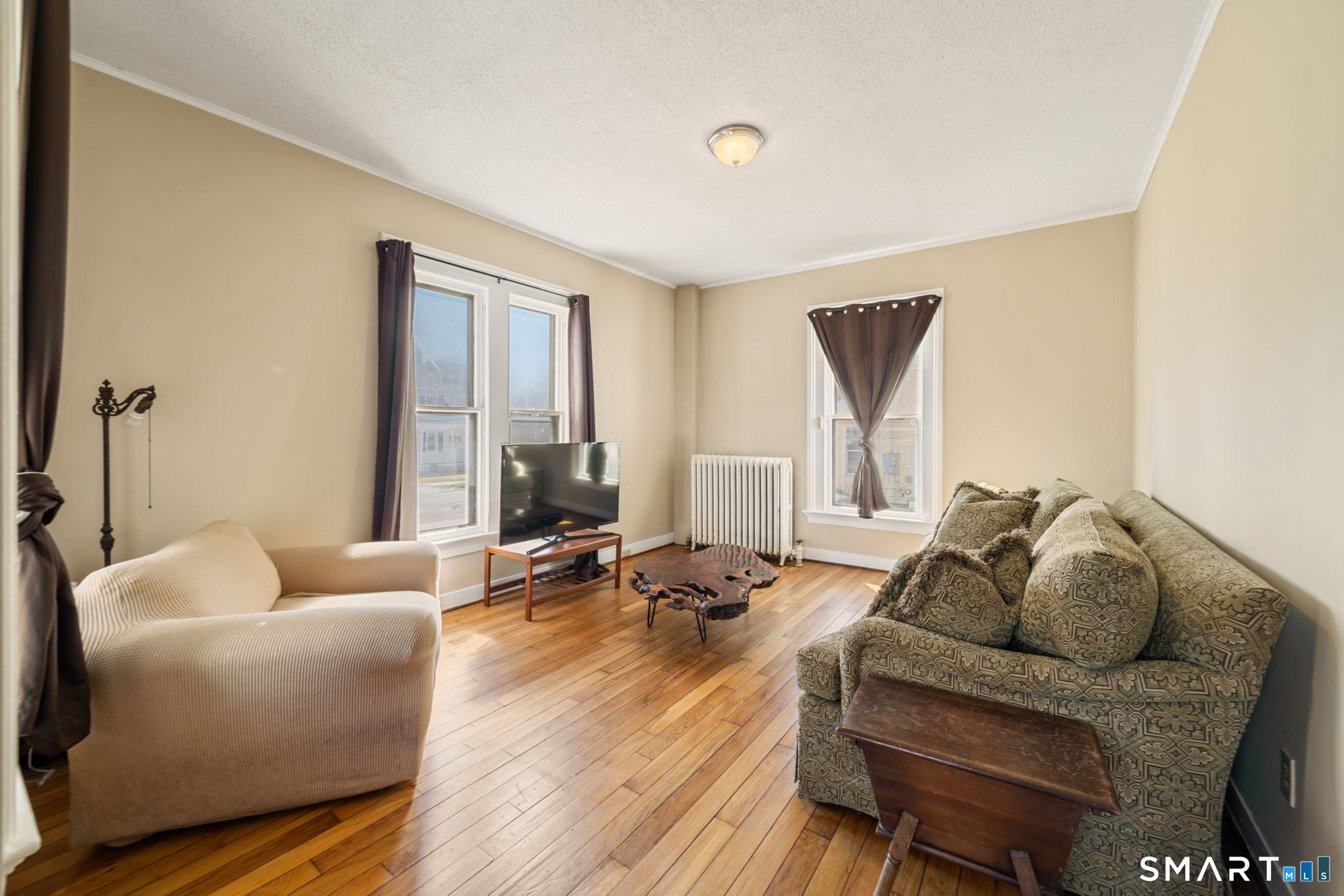 81 Elm Street Thomaston, CT 06787 - Photo 3 of 38
