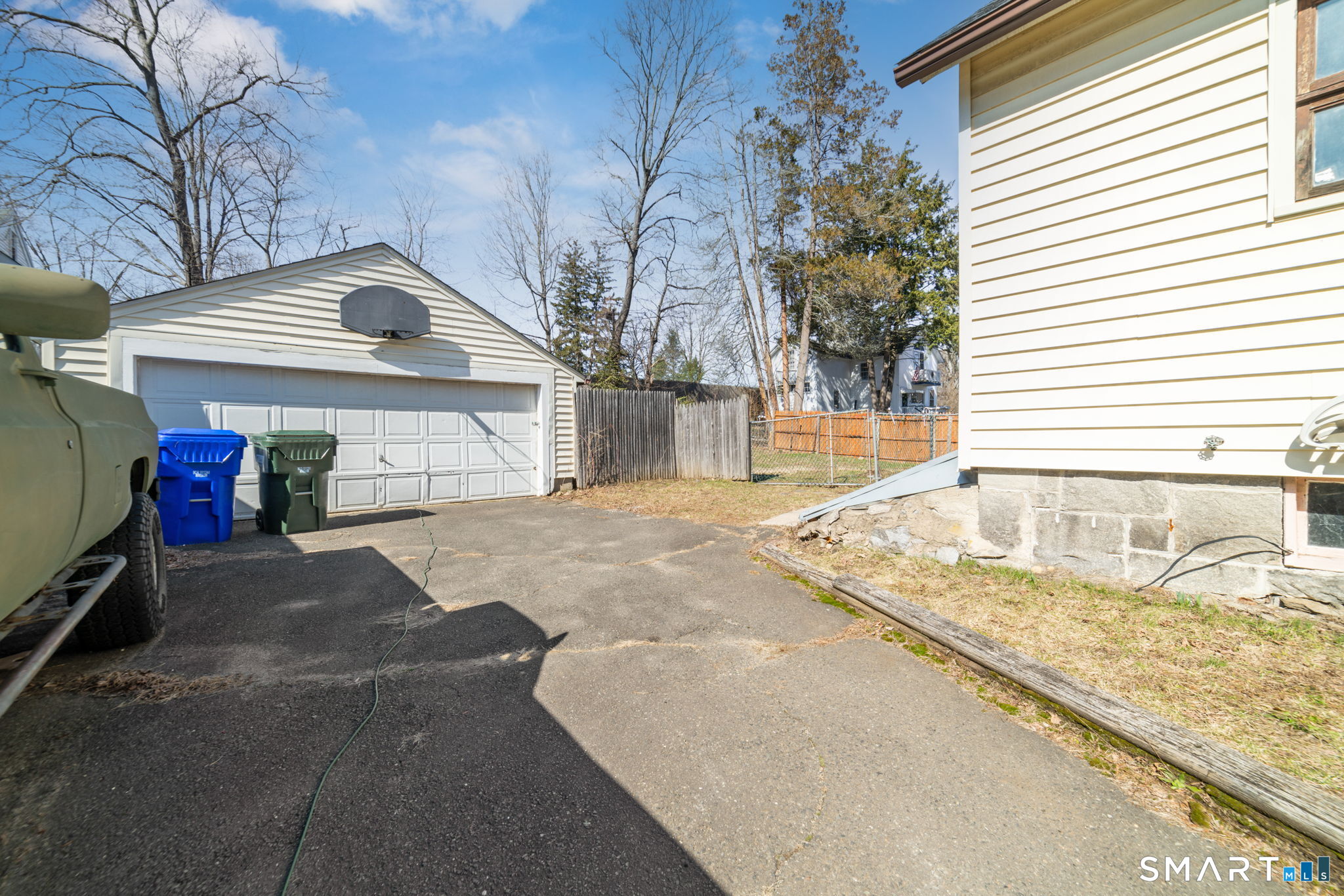 81 Elm Street Thomaston, CT 06787 - Photo 33 of 38