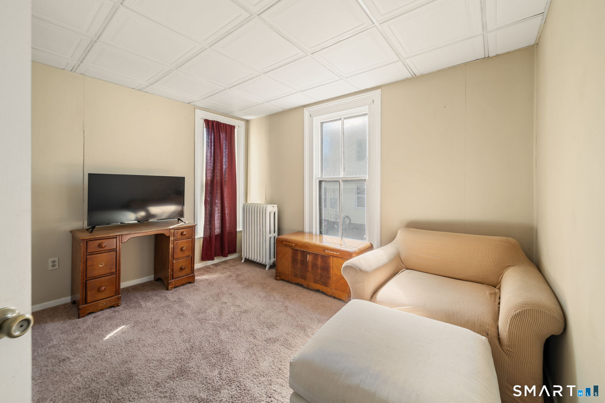 81 Elm Street Thomaston, CT 06787 - Photo 10 of 38