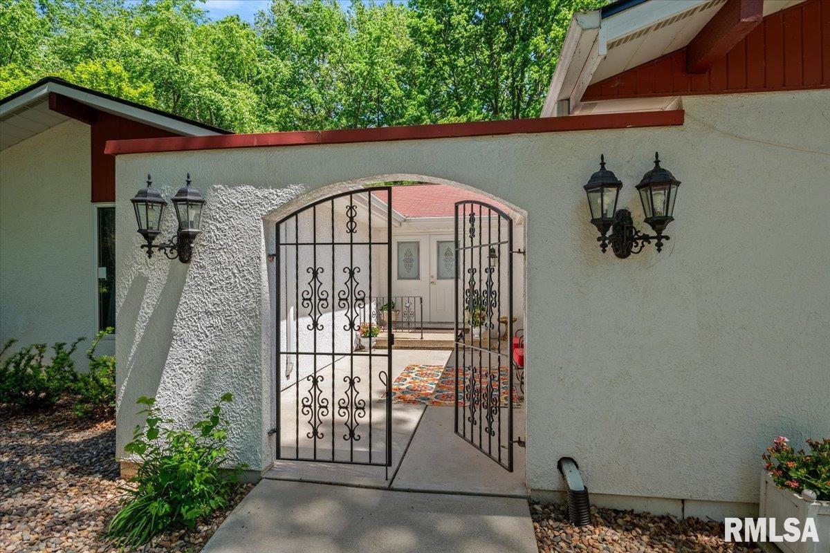61 Sarah Avenue Springfield, IL 62703 - Photo 4 of 48 Gallery Image 4
