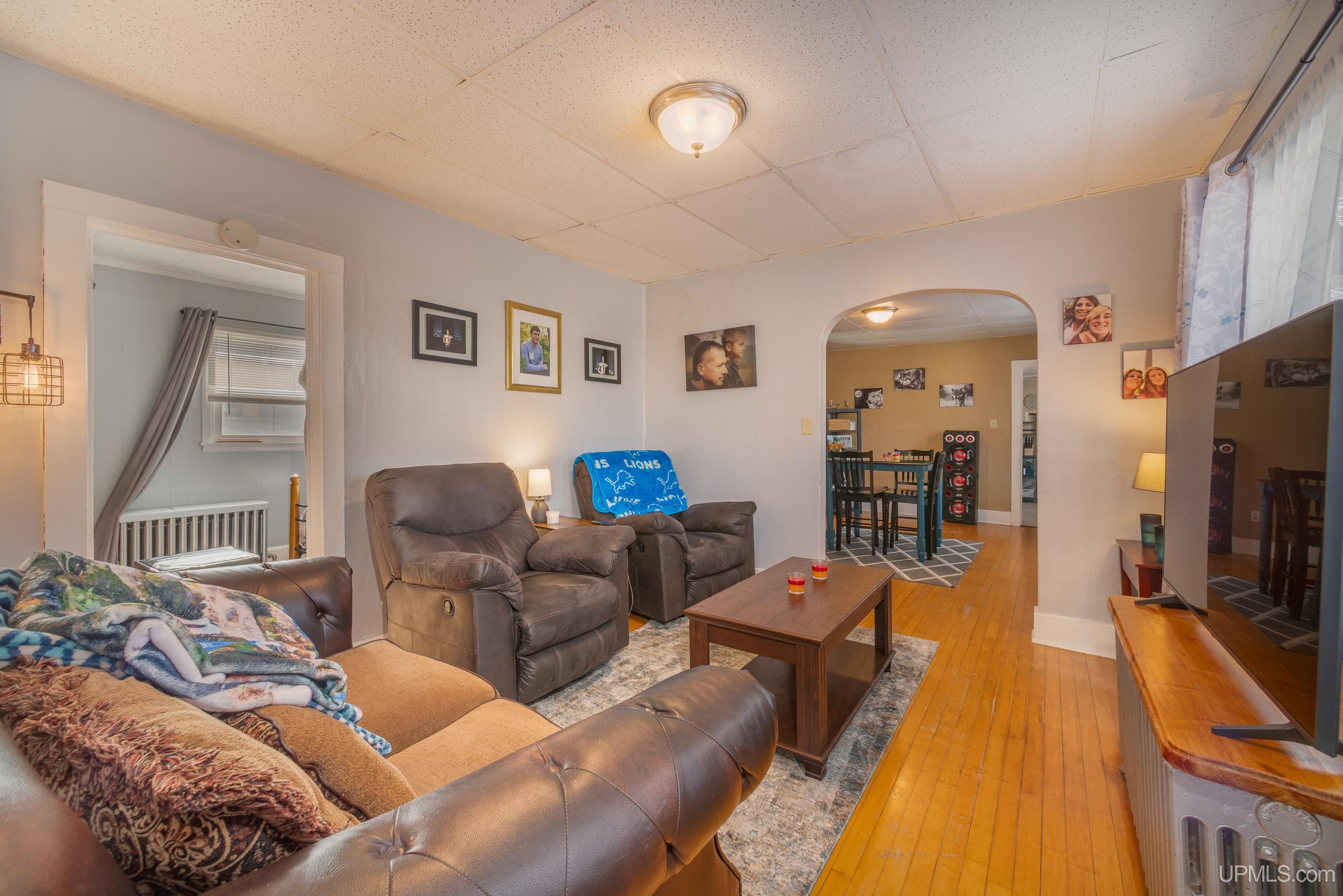 630 Wabash Street Ishpeming, MI 49849 - Photo 2 of 33