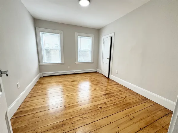 $2,500 | 57 Burrell Street, Unit 1, Boston, MA 02119