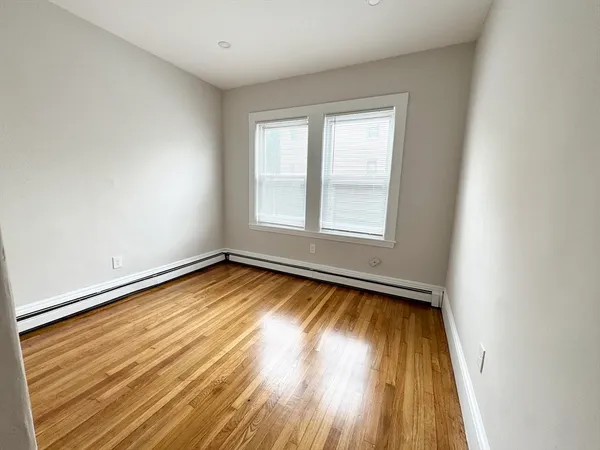 $2,500 | 57 Burrell Street, Unit 1, Boston, MA 02119