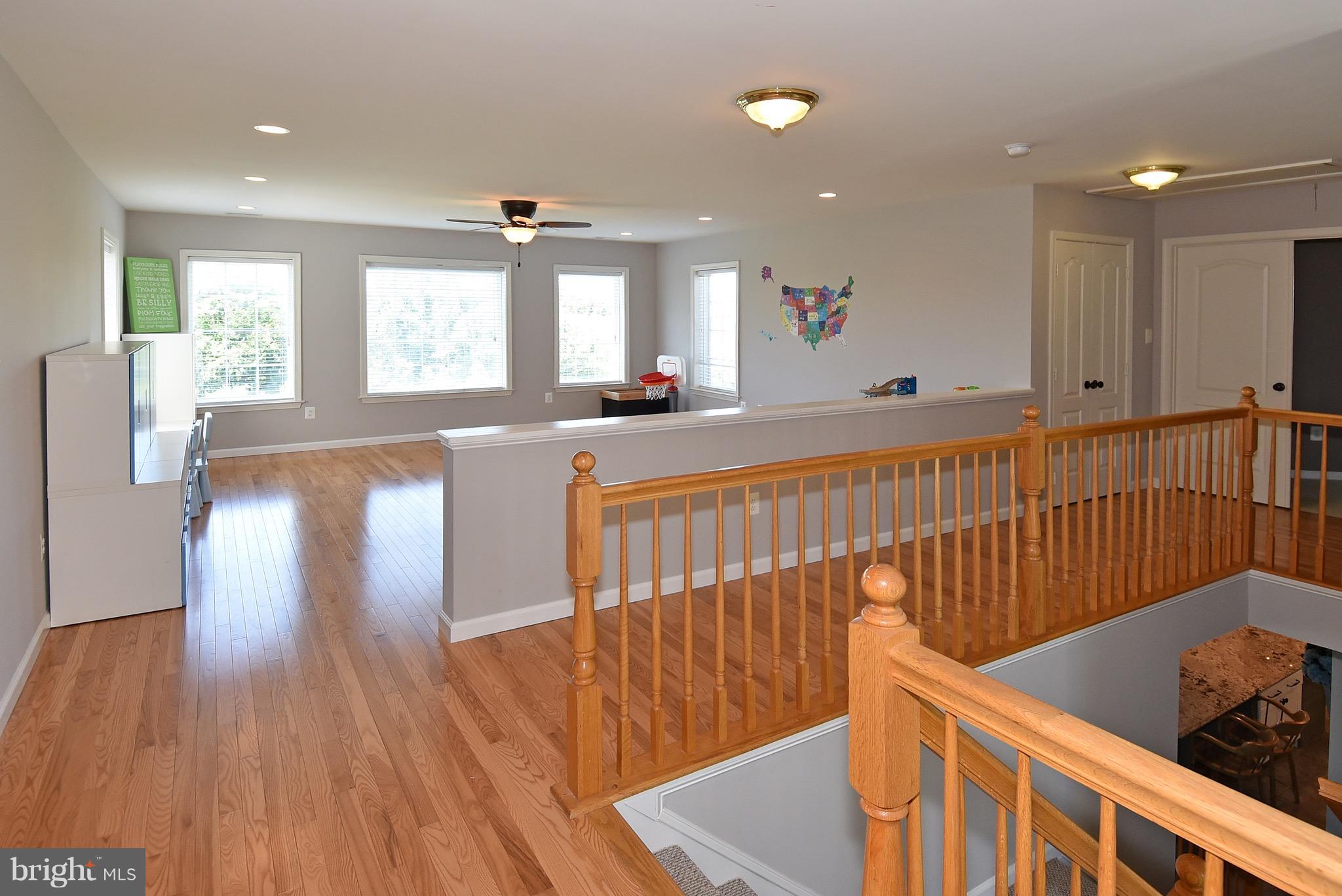 13904 Falconcrest Road Germantown, MD 20874 - Photo 11 of 23 Interior (General)