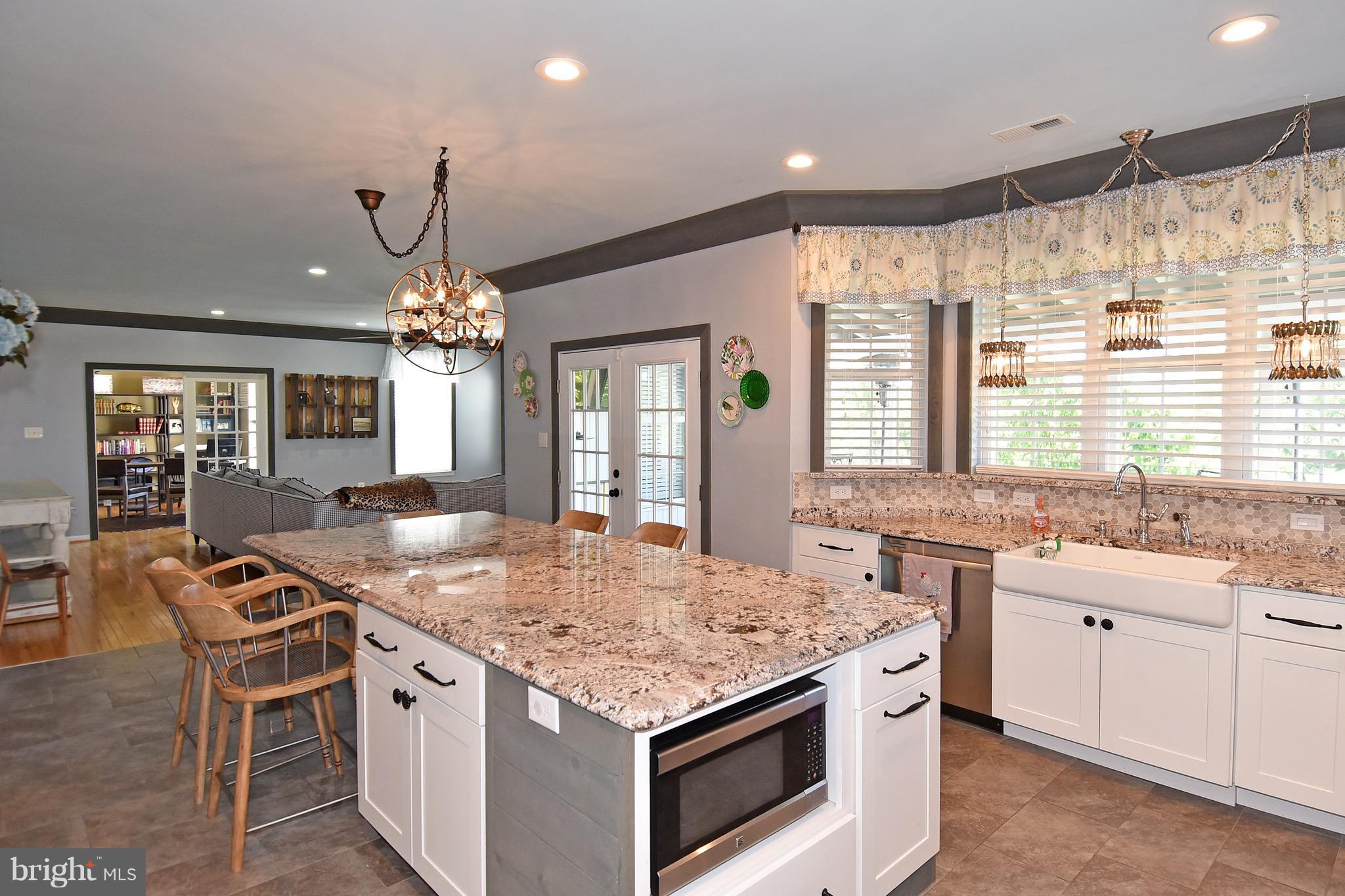 13904 Falconcrest Road Germantown, MD 20874 - Photo 8 of 23 Kitchen