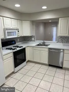 $2,400 | 3706 Buxmont Road, Marlton, NJ 08053