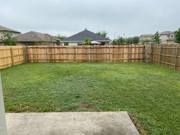 $1,800 | 14301 Pebble Run Path, Manor, TX 78653