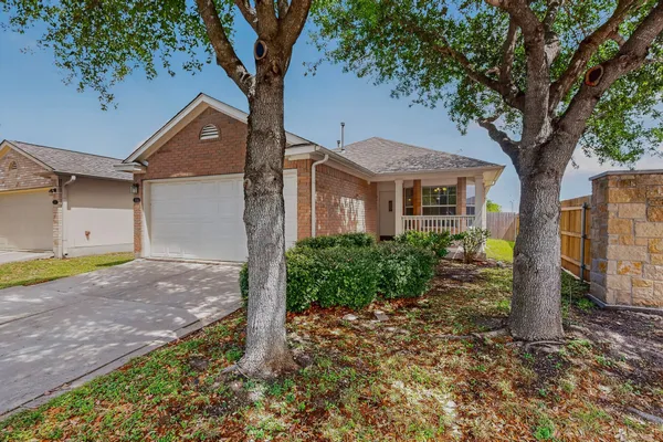 $1,800 | 14301 Pebble Run Path, Manor, TX 78653