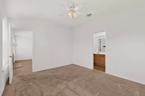 $1,800 | 14301 Pebble Run Path, Manor, TX 78653