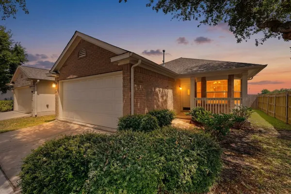 $1,800 | 14301 Pebble Run Path, Manor, TX 78653