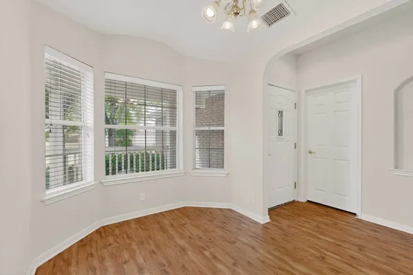 $1,800 | 14301 Pebble Run Path, Manor, TX 78653