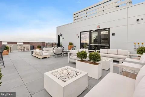 $850,000 | 37 L Street Southeast, Unit 902, Washington, DC 20003