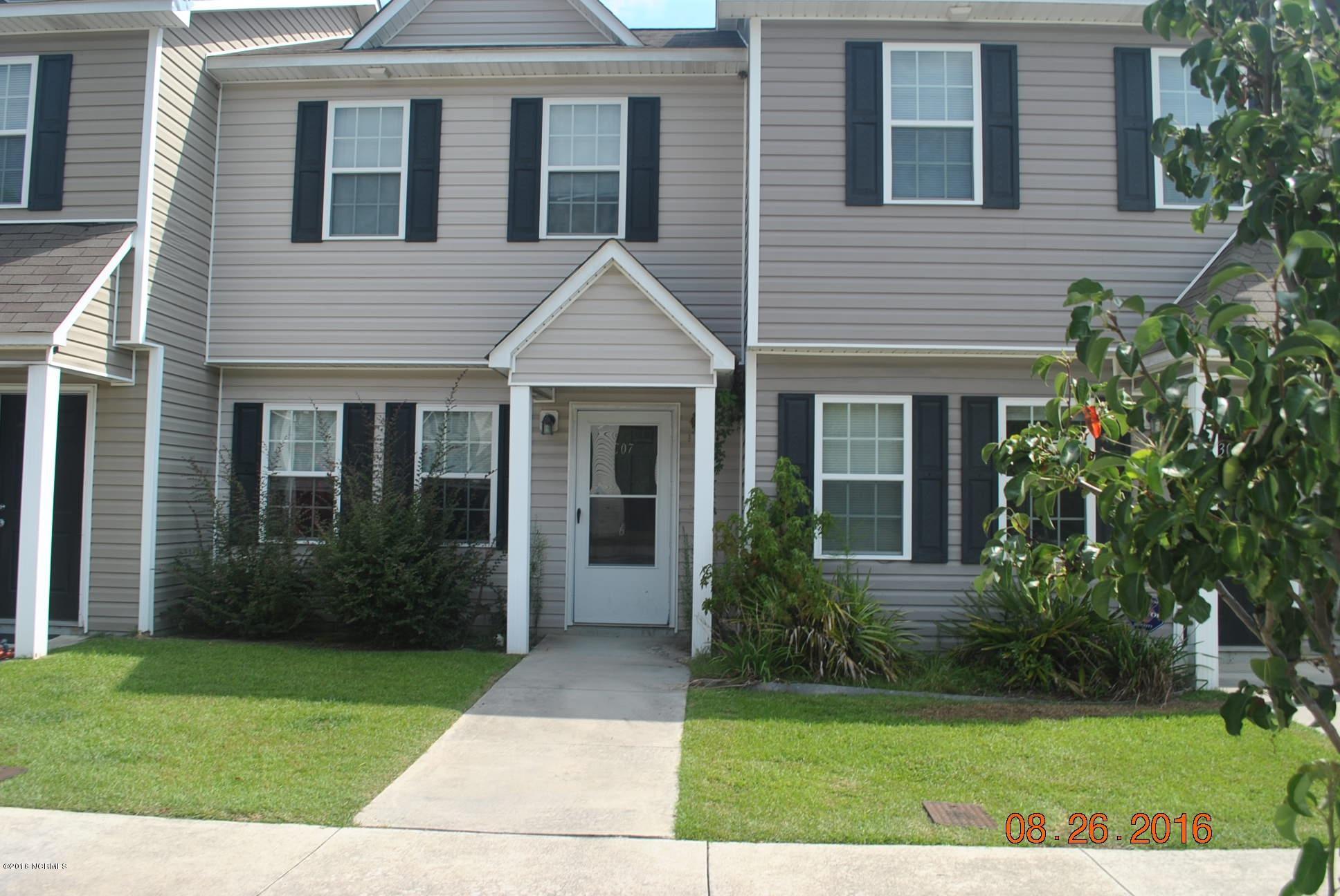 307 Burley Drive, Unit 7 Hubert, NC 28539 - Photo 1 of 11 DSC_0503