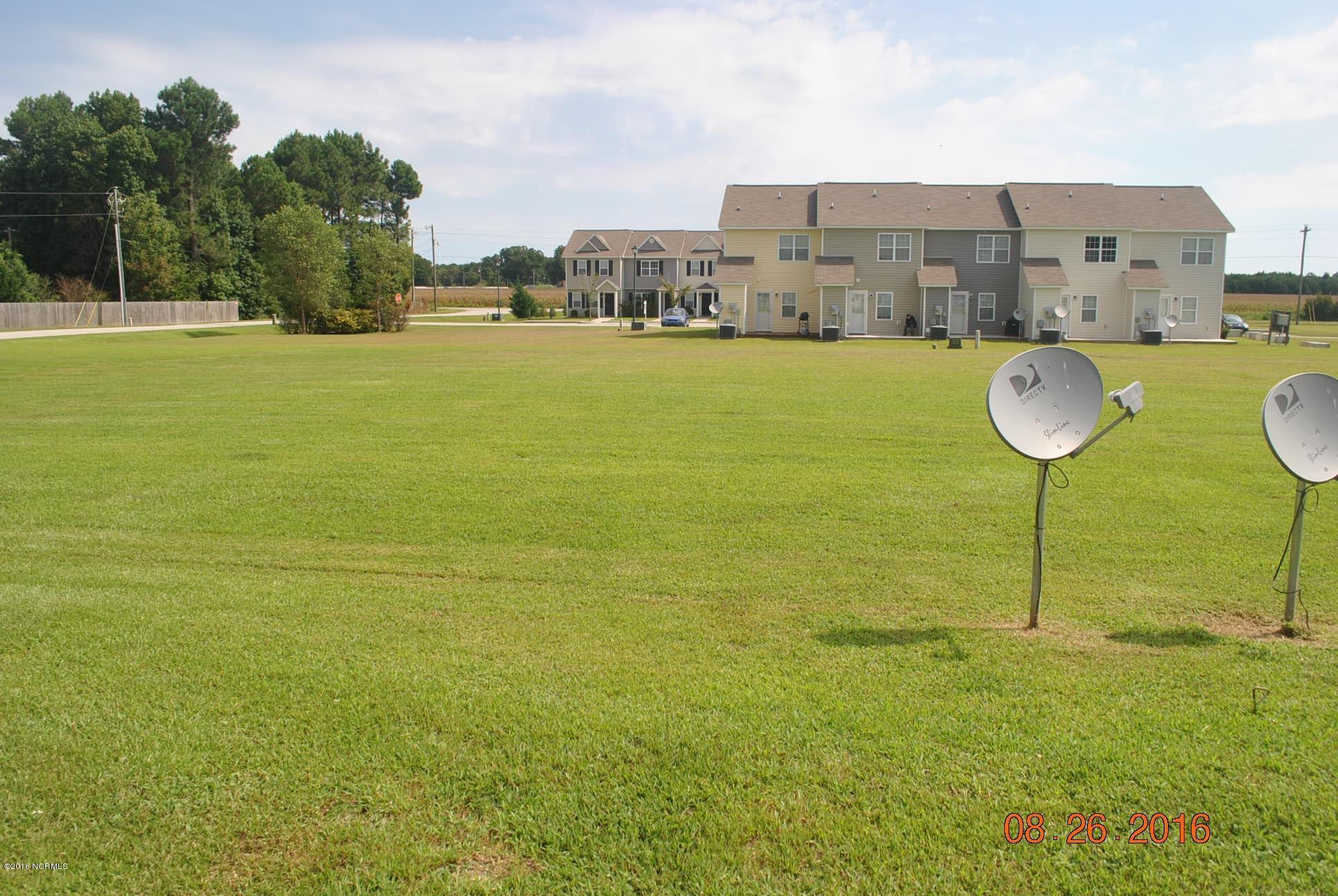307 Burley Drive, Unit 7 Hubert, NC 28539 - Photo 5 of 11 DSC_0512