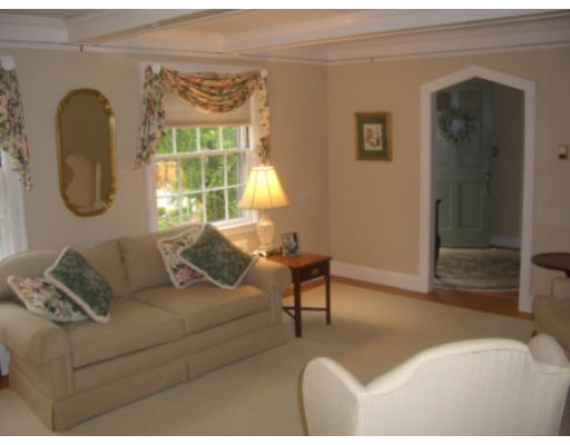 12 Elizabeth Road Belmont, MA 02478 - Photo 3 of 16 Gallery Image 3