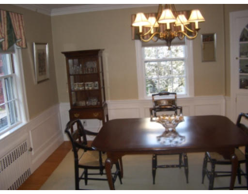 12 Elizabeth Road Belmont, MA 02478 - Photo 5 of 16 Gallery Image 5