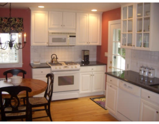 12 Elizabeth Road Belmont, MA 02478 - Photo 6 of 16 Gallery Image 6