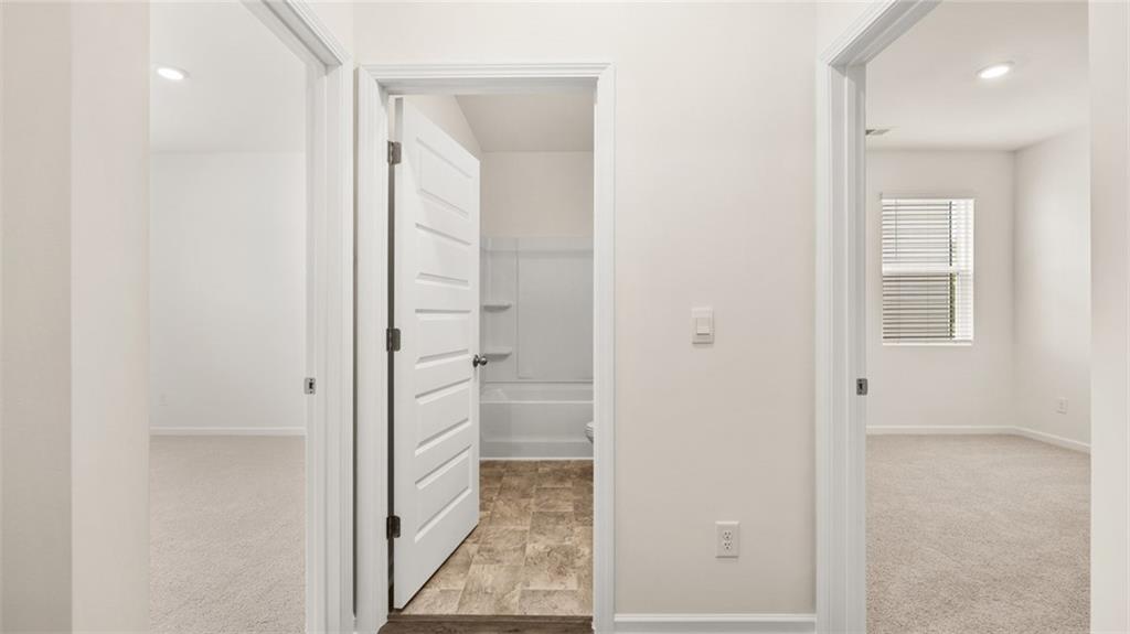 644 Whitman Lane Stockbridge, GA 30281 - Photo 11 of 43 a view of bathroom with shower